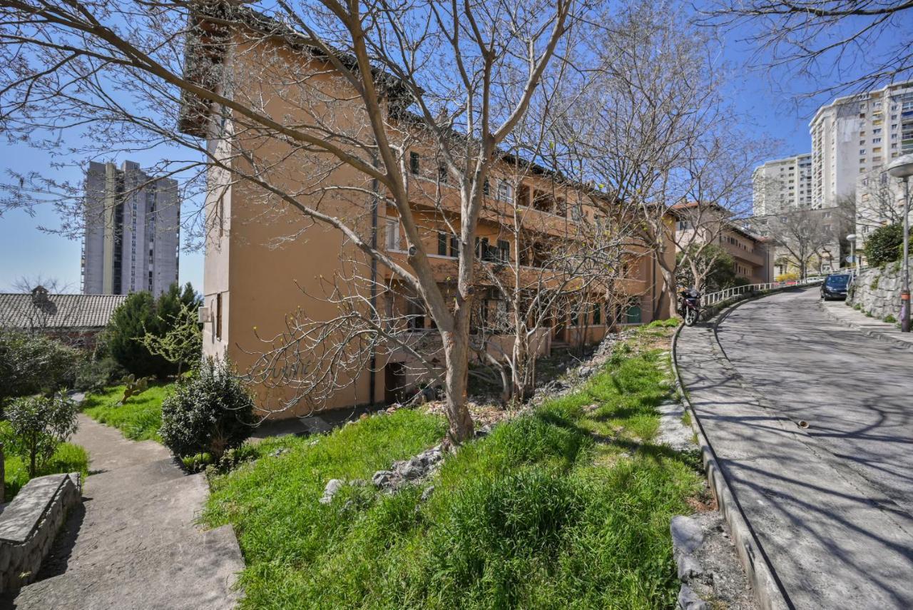 Apartment Terrazzo リエカ エクステリア 写真